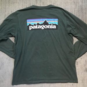 Vintage Men’s Patagonia Long Sleeved Tee
